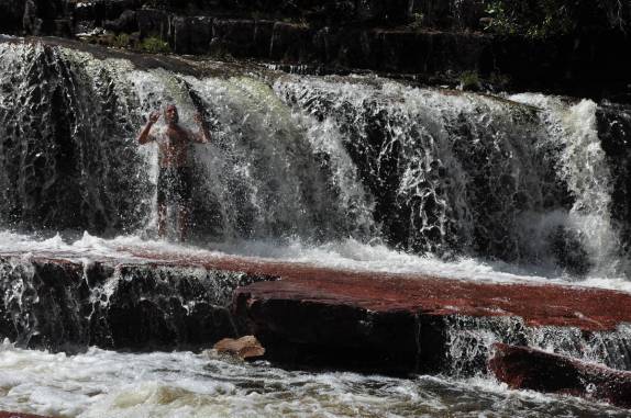 Delicioso banho de cachoeira na Gran Sabana, na Venezuela